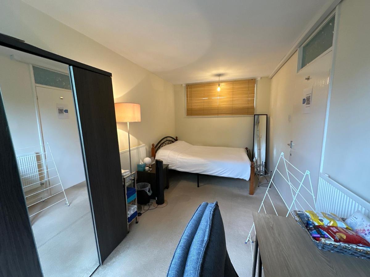Cozy Room In Shared Home Near Canary Wharf Londra Exterior foto